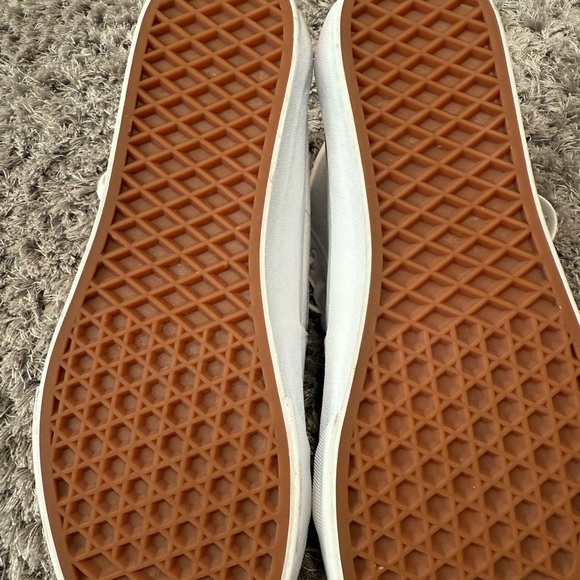 Vans Classic White High-Tops unisex men’s 7.5 
Wome’n Size 9 - Picture 9 of 12